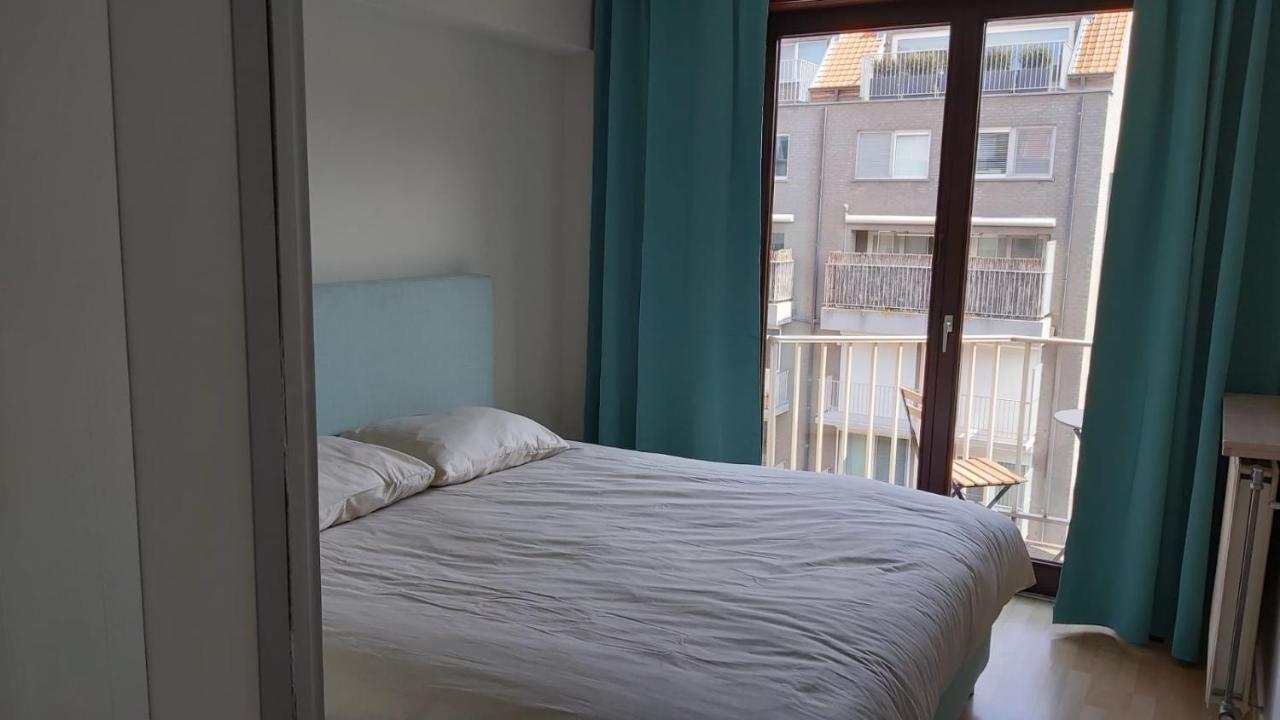 Appartement Met Zeezicht Op Het Van Bunnenplein Knokke-Heist Exterior photo